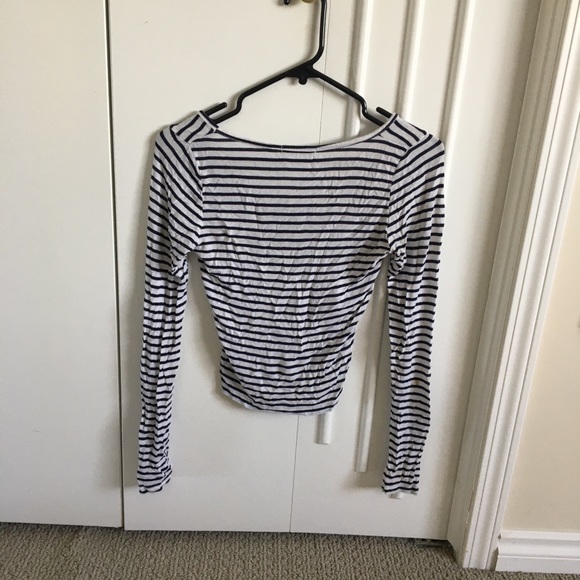Brandy Melville striped long sleeve - Picture 4 of 4